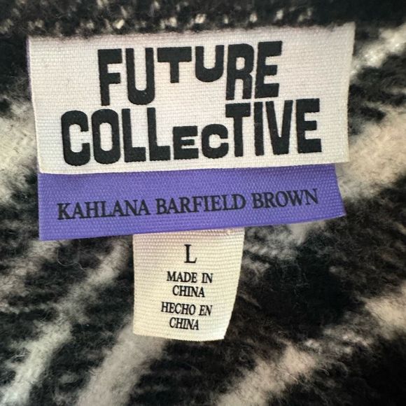 Future Collective B&W Shirred Plaid Flannel Shacket L - Picture 6 of 6